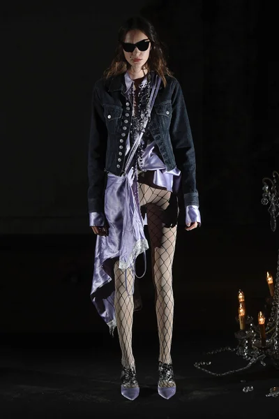 Look 24